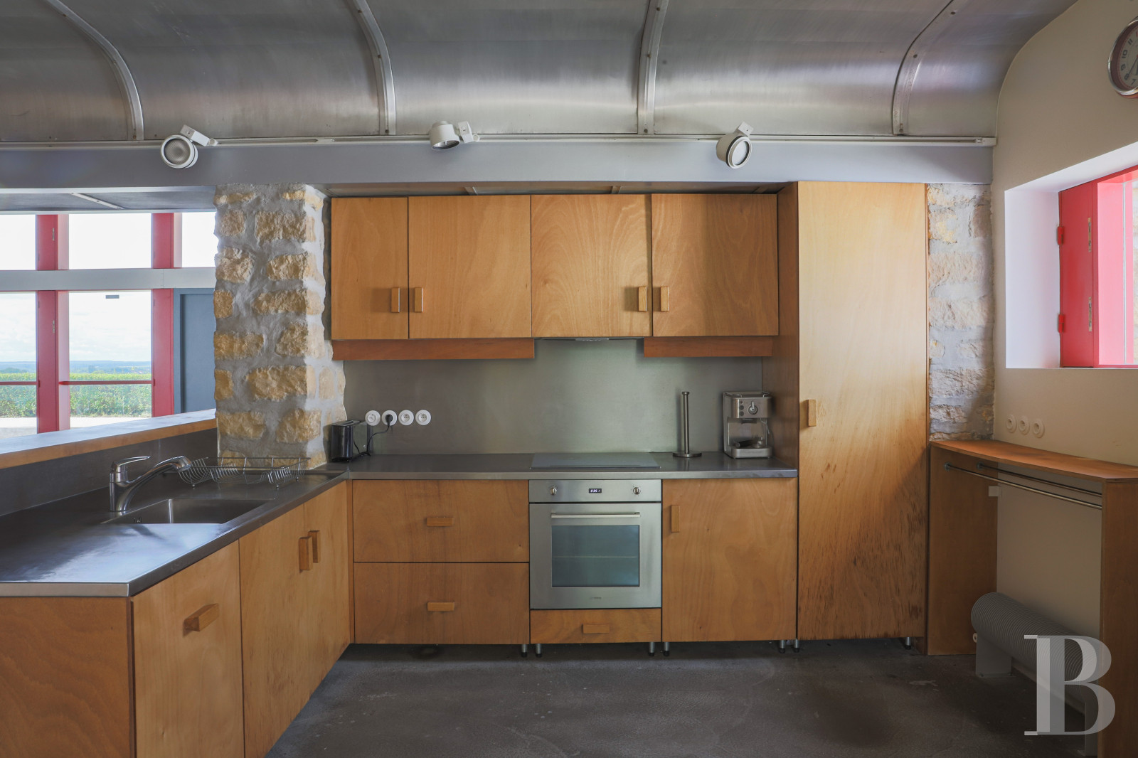 En Meurthe-et-Moselle,  un ancien clubhouse d’aérodrome réalisé par Prouvé et Le Corbusier - photo  n°10